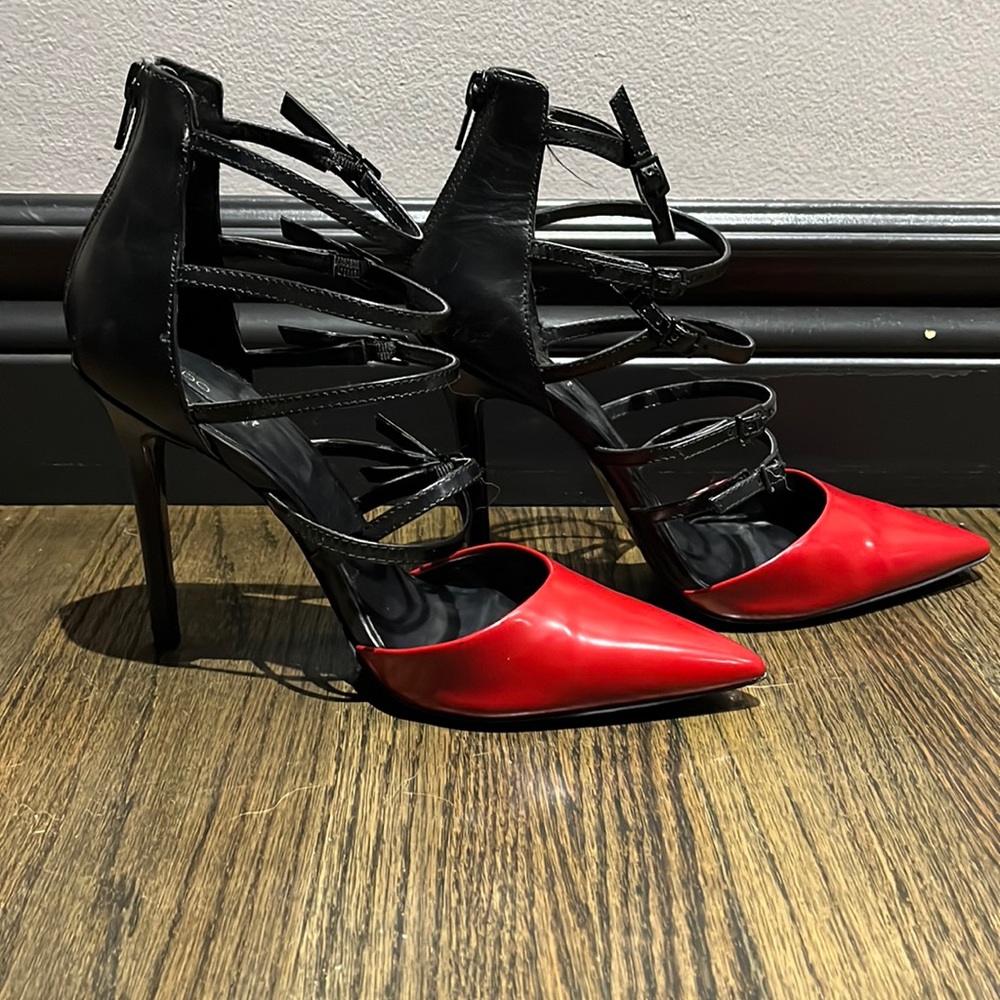 Aldo Stiletto heels red/black, zipper heel size 8.5 US / 39 EUR